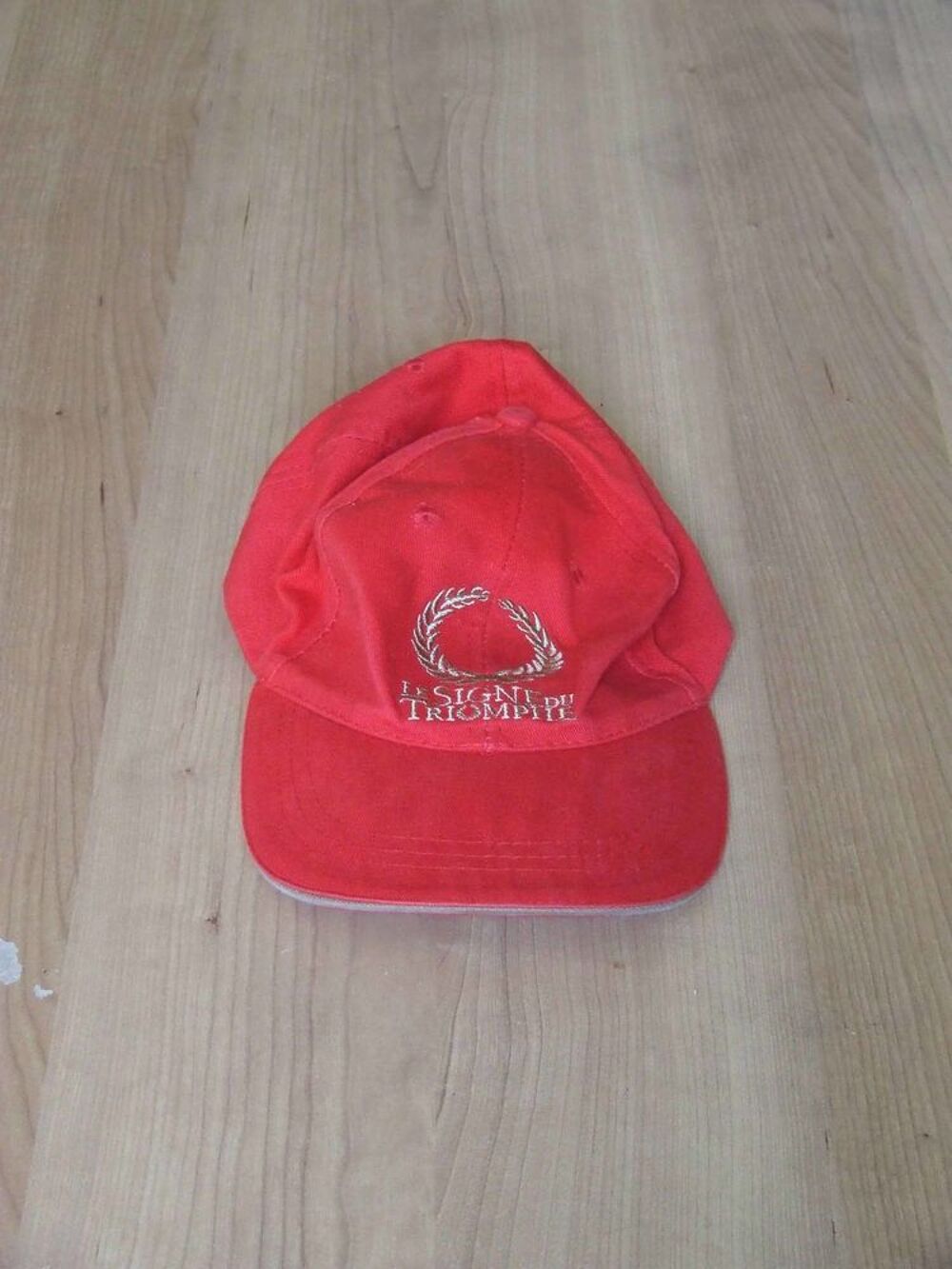 Casquette "&nbsp;Le signe du triomphe&nbsp;" LE PUY DU FOU NEUVE Vêtements