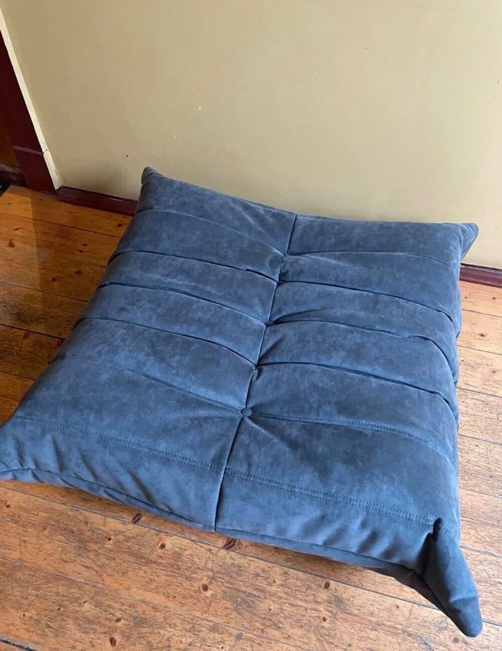 Ligne Roset 2 Togo Canap&eacute; Fauteuil Tabouret Alcantara Couleur Chic Neuf Meubles