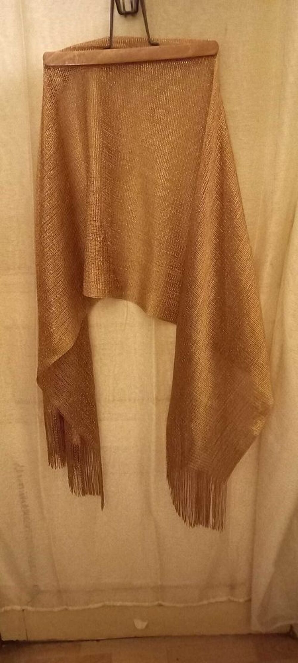 grand ch&agrave; le dor&eacute; Vêtements