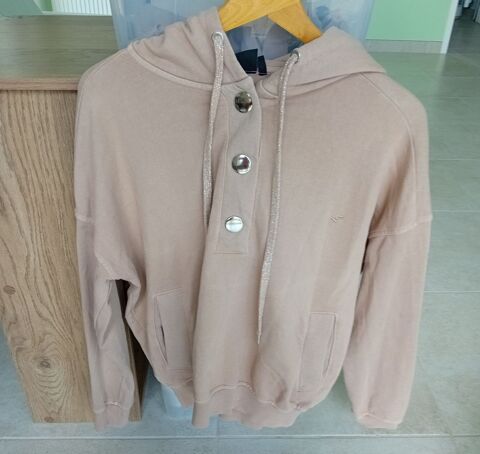 Sweat � Capuche ?Kaporal   T.36/S 8 Saint-Dizier (52)