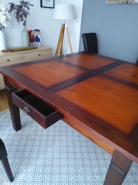 Table en bois avec tiroir 90 Franconville (95)