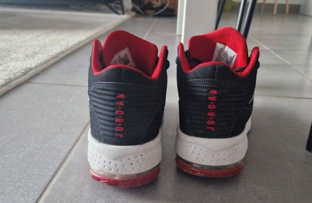 Baskets Jordan femme - taille 39/40 Chaussures