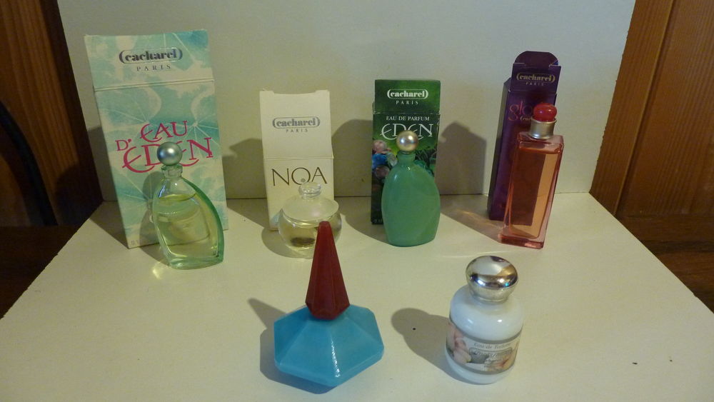 MINIATURES DE PARFUM CACHAREL 