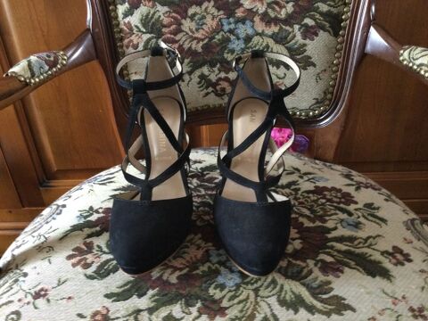 CHAUSSURES � Talon Crois�es sur le Dessus SAN MARINA 25 Montmagny (95)