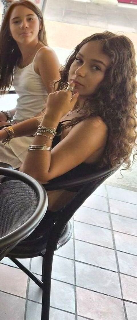 DEUX  ADOLESCENTES DE 14 ANS CHERCHENT DU BABY SITTING 0 11150 Bram