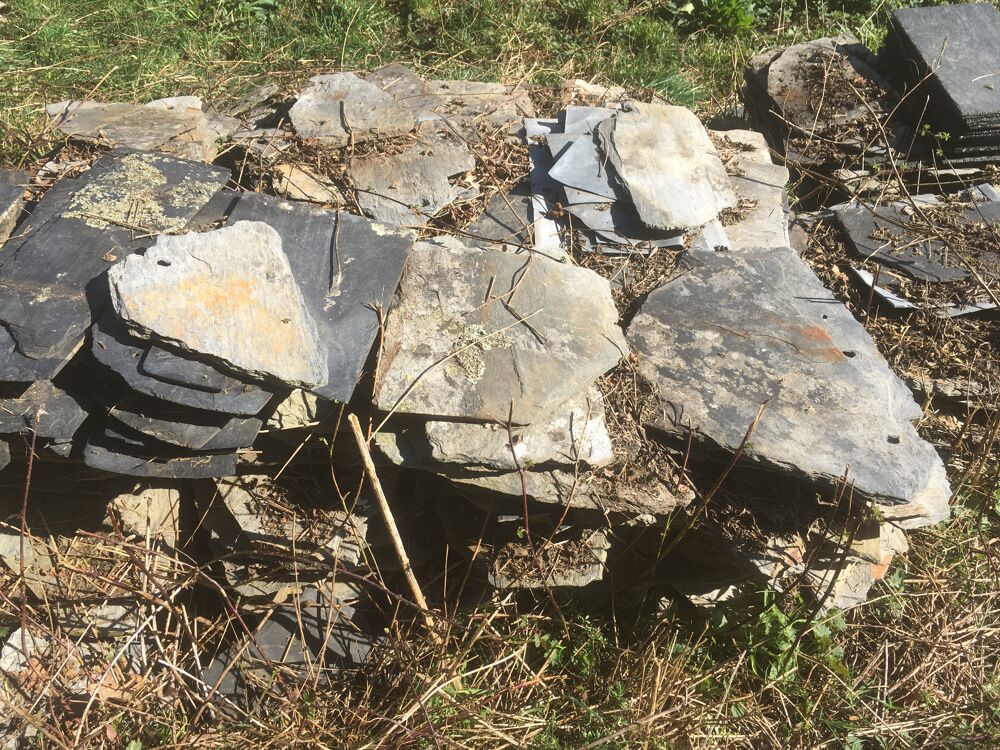 Lot ardoise de toiture taill&eacute; main
Bricolage