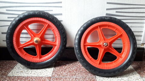 2 roues compl�tes pour draisienne. 10 Flers-en-Escrebieux (59)