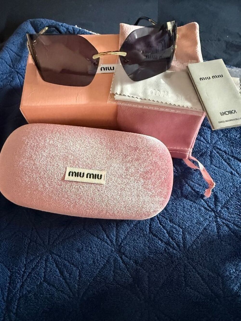Lunette miu miu tt neuves Bijoux et montres