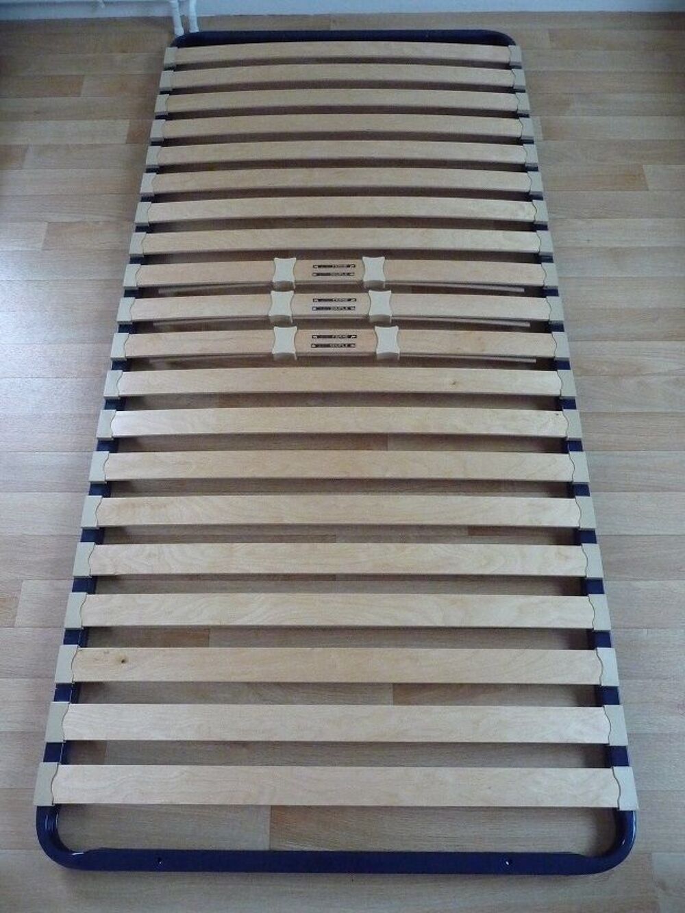Sommier 20 lattes r&eacute;glage fermet&eacute; 90 x 190 - Neuf Meubles