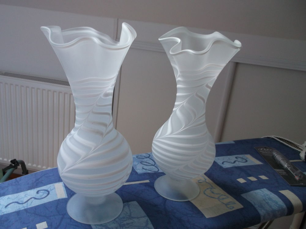 vases blancs Décoration