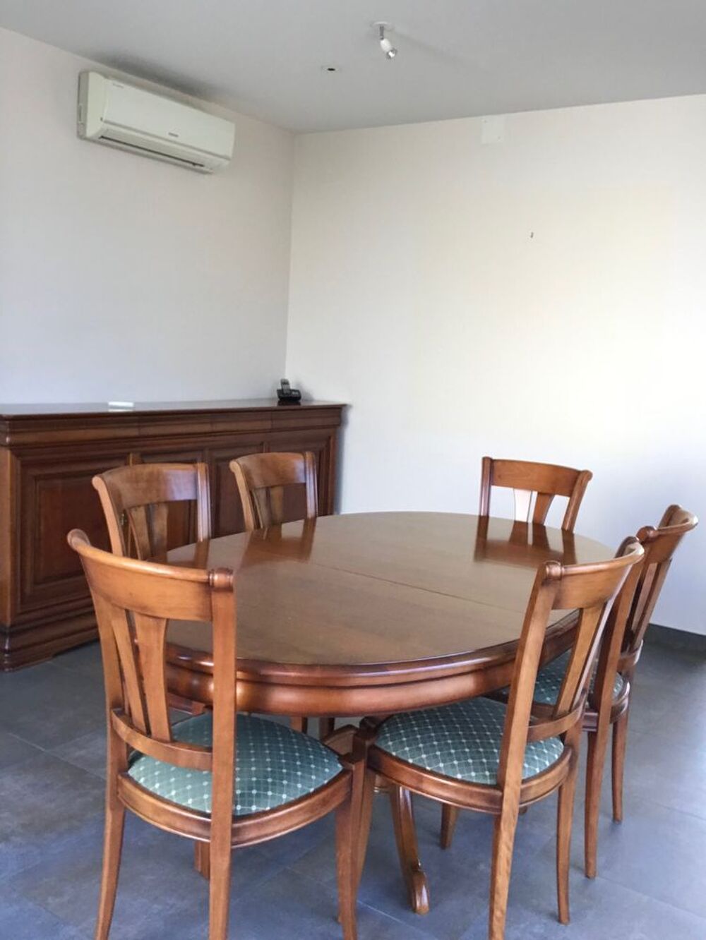 ENSEMBLE SALLE A MANGER EN MERISIER MASSIF Meubles