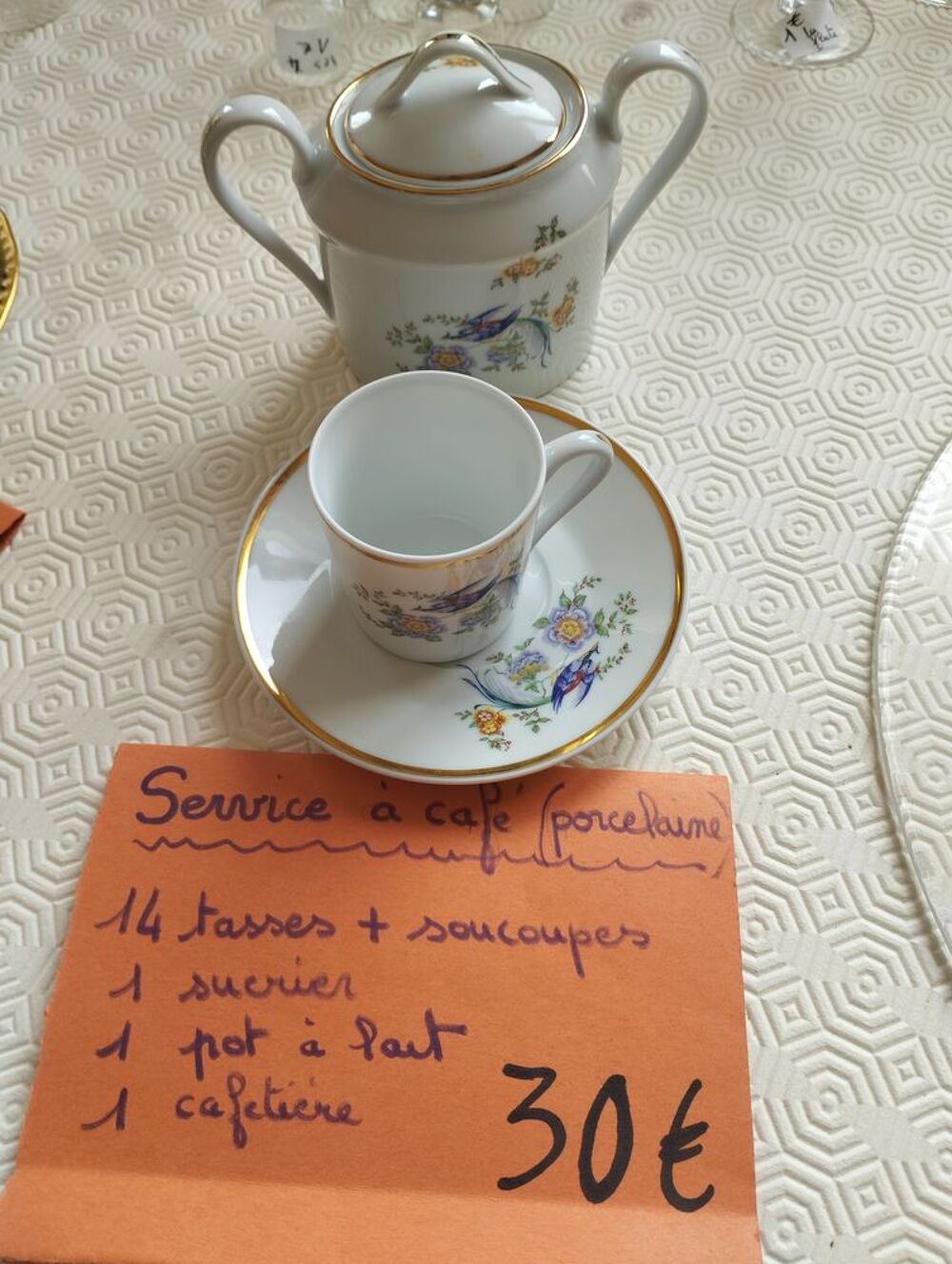 Service &agrave; caf&eacute; porcelaine Cuisine
