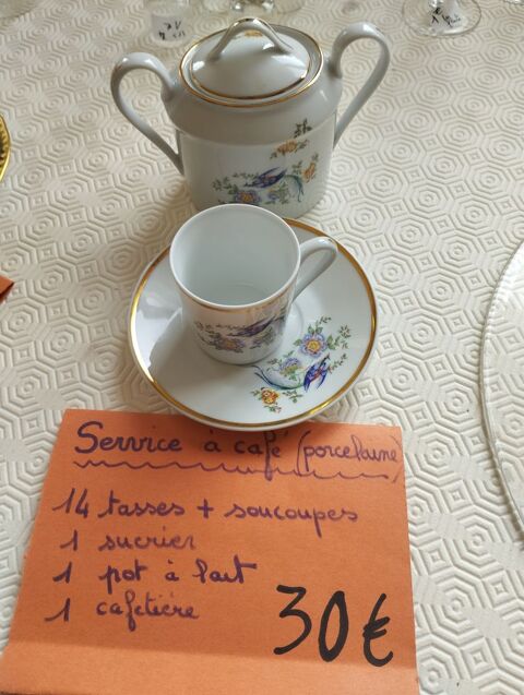 Service  à café porcelaine 30 Buxerolles (86)