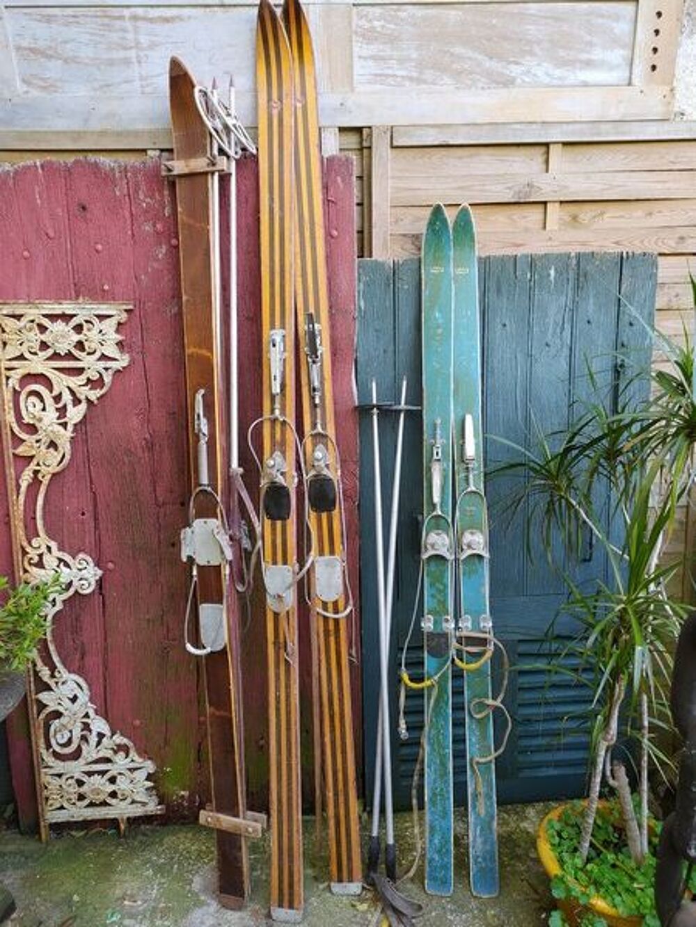 Anciens Skis Bois Vintage D&eacute;co Sport Chalet Montagne
Sports