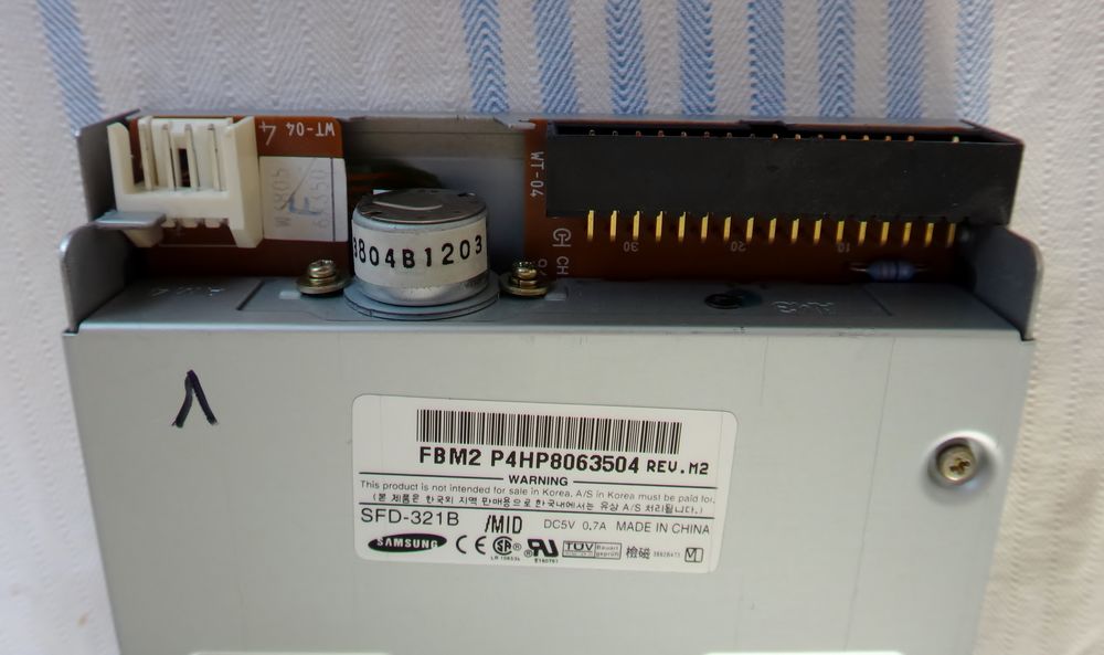 Lecteur interne de disquettes 3 pouces1/2 . SAMSUNG
Matriel informatique