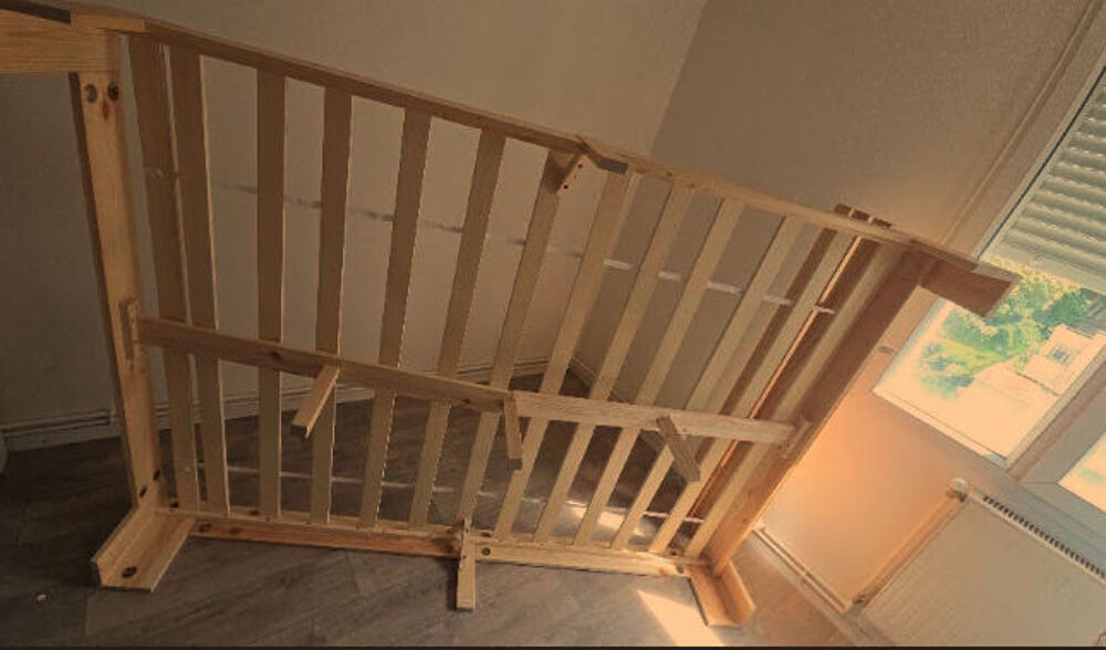 D&Eacute;M&Eacute;NAGEMENT Lit, Matelas, Canap&eacute;, autres &agrave; Prix cass&eacute;s Meubles