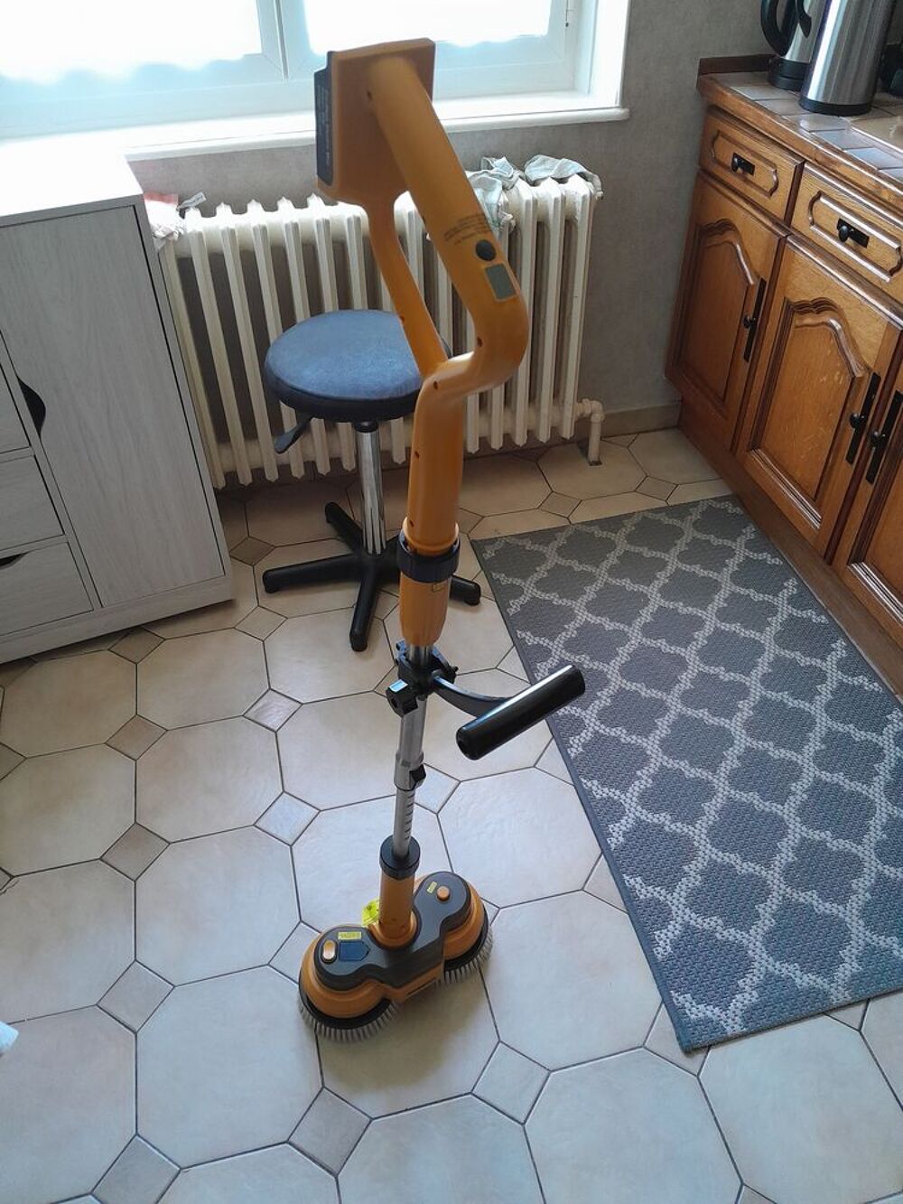 Brosse &agrave; r&eacute;curer &eacute;lectrique rotative Electroménager