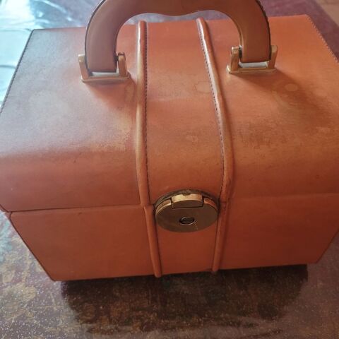 BEAUTY CASE / ATTACHÉ CASE VINTAGE 60 Royan (17)