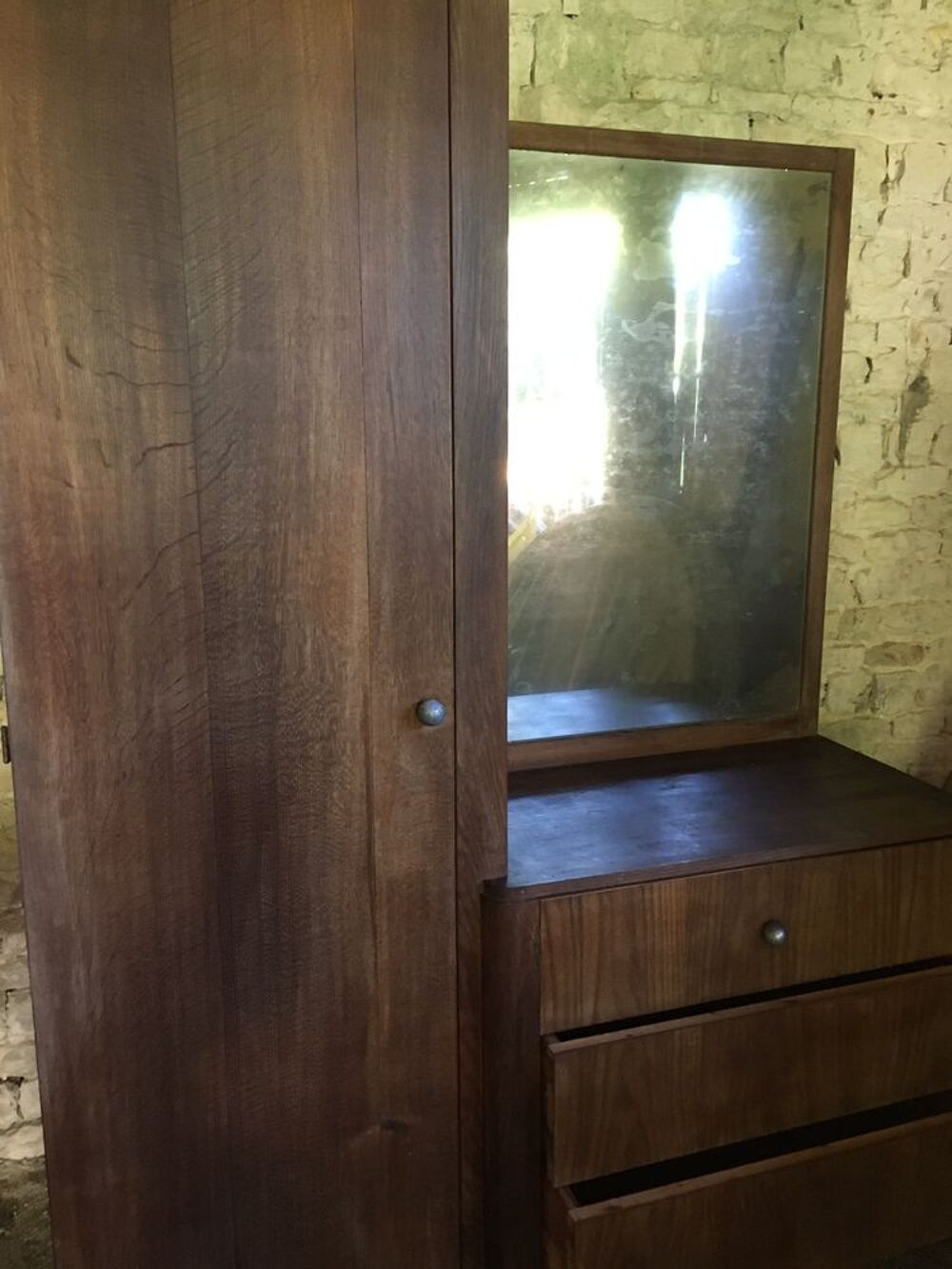 Armoire asym&eacute;trique ann&eacute;e 1950 environ Meubles