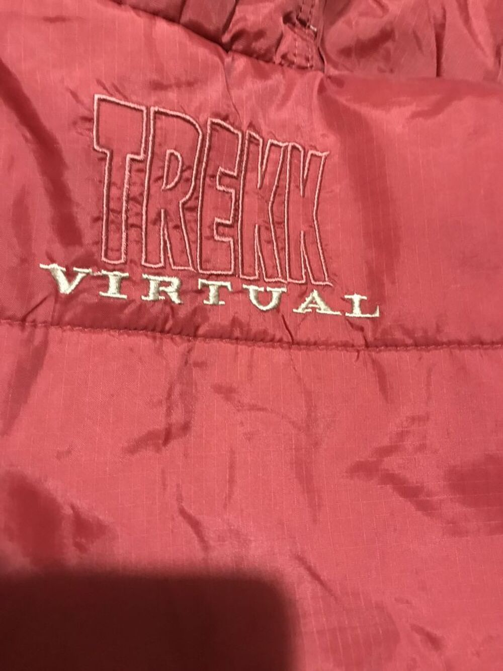 ANORAK REVERSIBLE NOIR/GRENAT T. 14 TREKK VIRTUAL Vêtements enfants