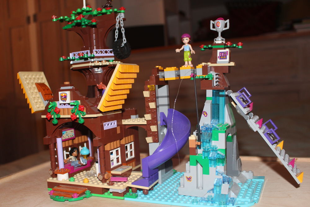 LEGO Friends - La Cabane De La Base D'aventure Jeux / jouets