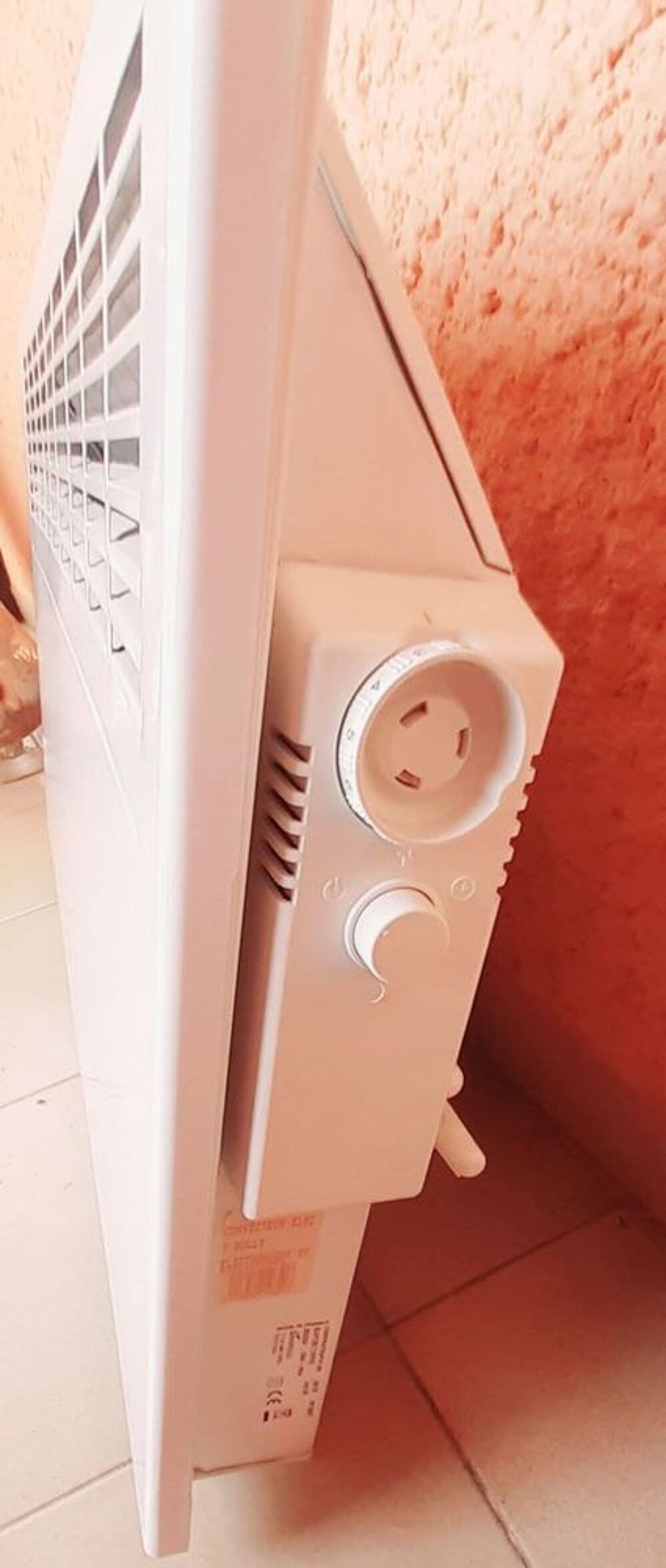 CONVECTEUR &Eacute;LECTRIQUE ROLLY
CHAUFELEC Electrom�nager