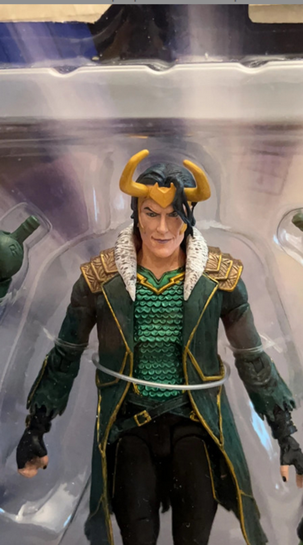 Disney 2020 - Marvel select figurine Loki special collector Jeux / jouets