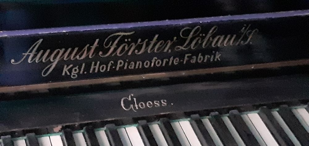 Piano droit Instruments de musique