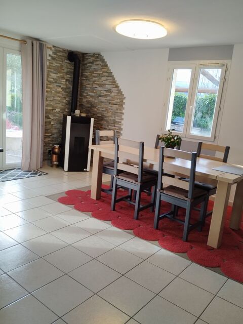   Maison a renaison ann�e 2010 Maison - 5 pi�ce(s) - 117 m�