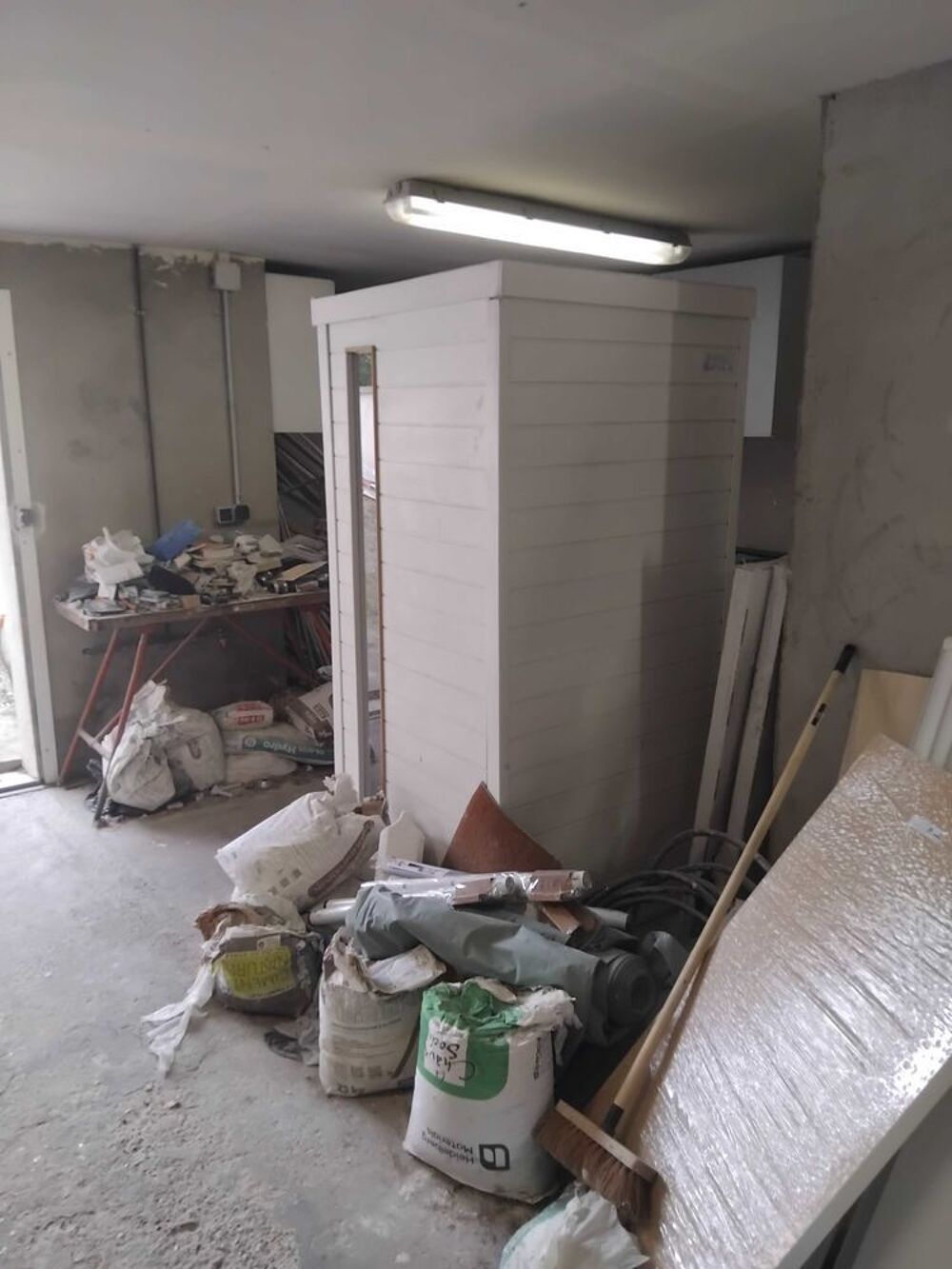 Sauna infrarouge panneaux carbone 2050w 2 places . Electroménager