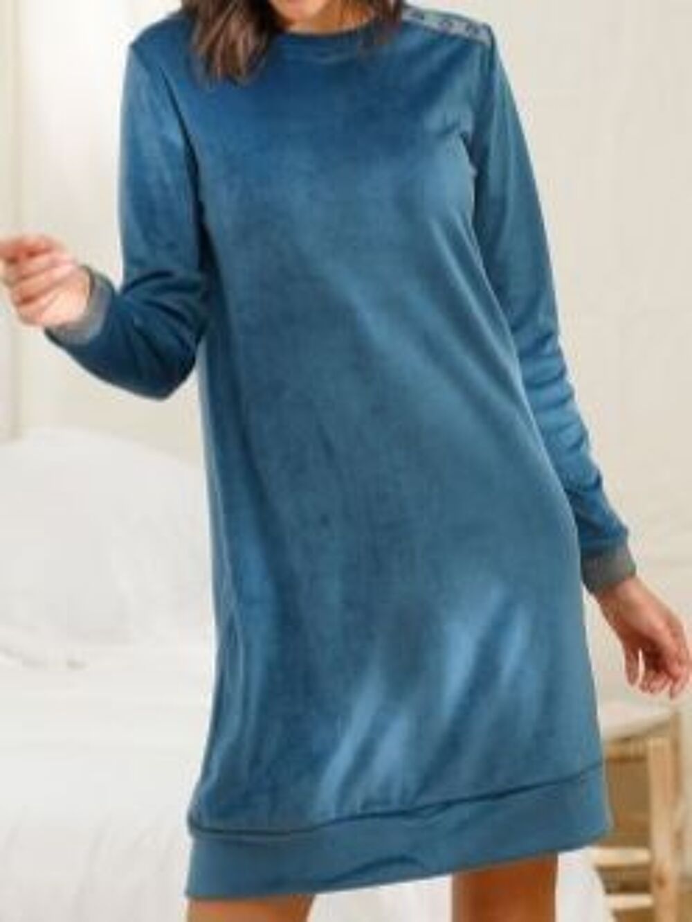 Robe de d&eacute;tente bleu en velours et polaire T 42 V�tements