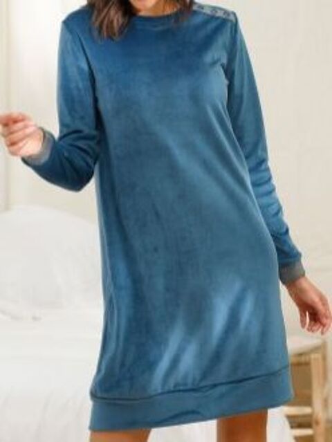Robe de d�tente bleu en velours et polaire T 42 12 Domart-en-Ponthieu (80)