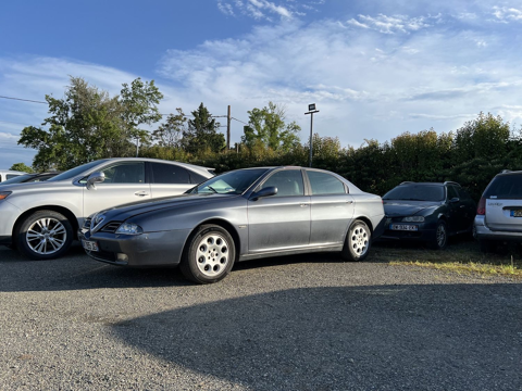 Alfa-romeo 166 Alfa Romeo  2.5i V6 24V