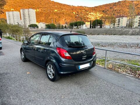 Opel corsa 1.2 - 80 Twinport Enjoy