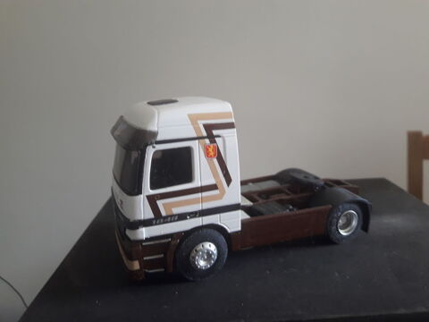 Camion 100 Bagnols-sur-C�ze (30)