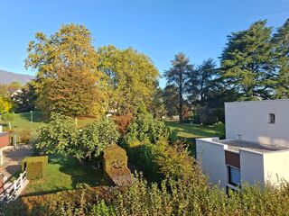  Appartement à louer 4 pièces 90 m²