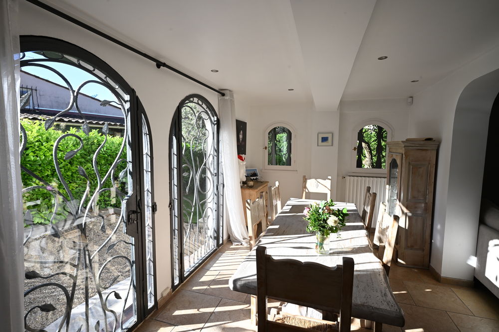 Appartement 4 pièces 134 m² · à Vence · 134 m² · 530 000 €