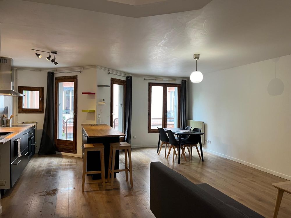 Vente Appartement T2 rénové avec balcon et place de parking Grenoble