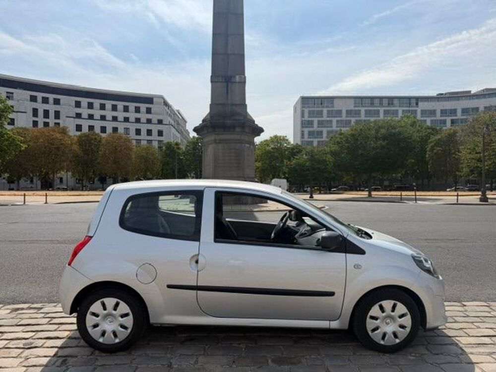 Twingo II 1.2 LEV 16v 75 115g eco2 Authentique 2010 occasion 75017 Paris