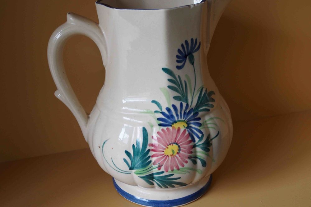 POT EN FAIENCE 