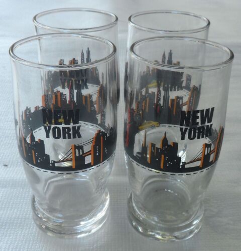 Verre  eau  cocktail dcor NEW YORK
Srie spcial numrot 40 Castries (34)