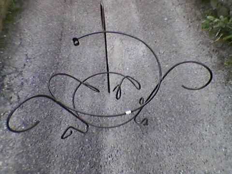 support en fer forg 30 Chambry (73)