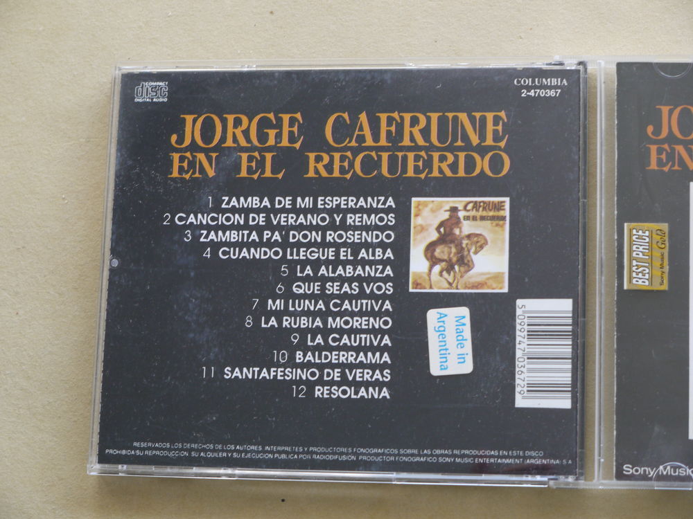 Lot de 15 CD musique latino
CD et vinyles