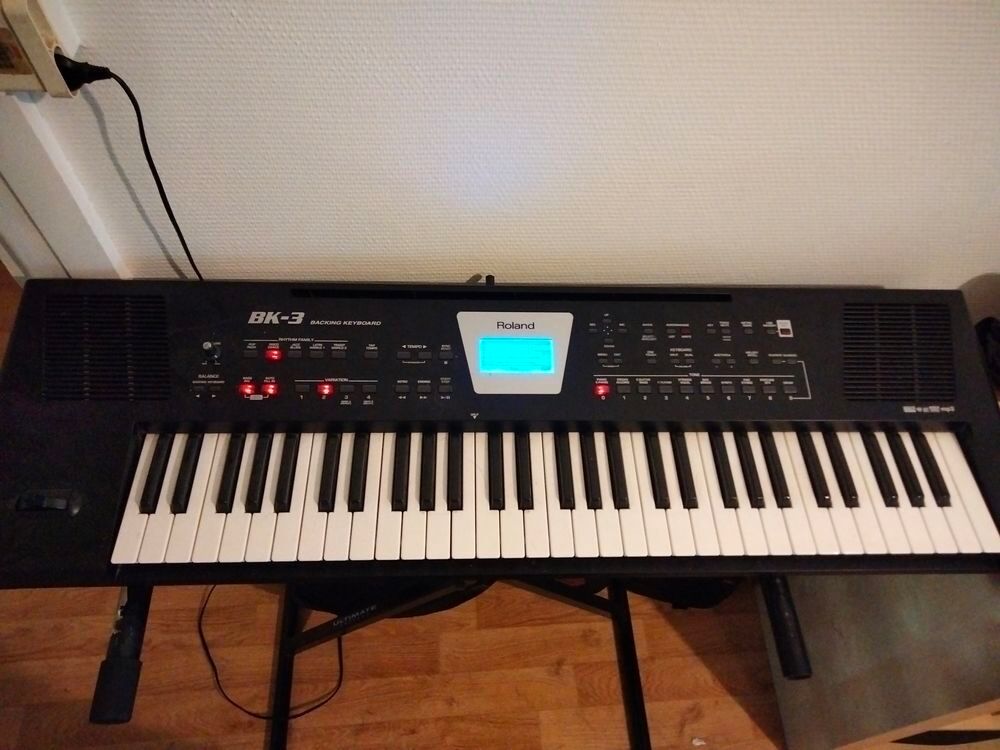 CLAVIER ROLAND BK-3 Instruments de musique