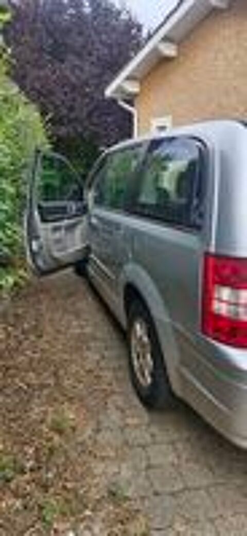Grand Voyager 2.8 CRD Touring A 2008 occasion 69320 Feyzin