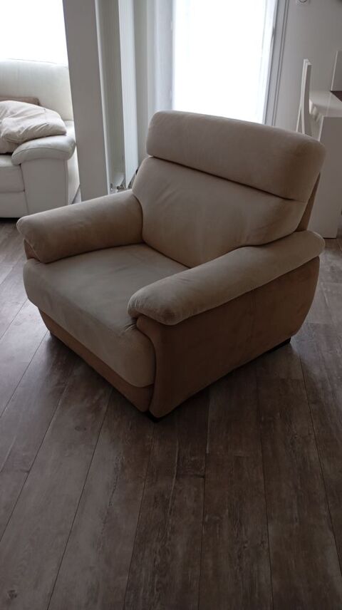 2 fauteuils 400 Sainte-Genevi�ve-des-Bois (91)