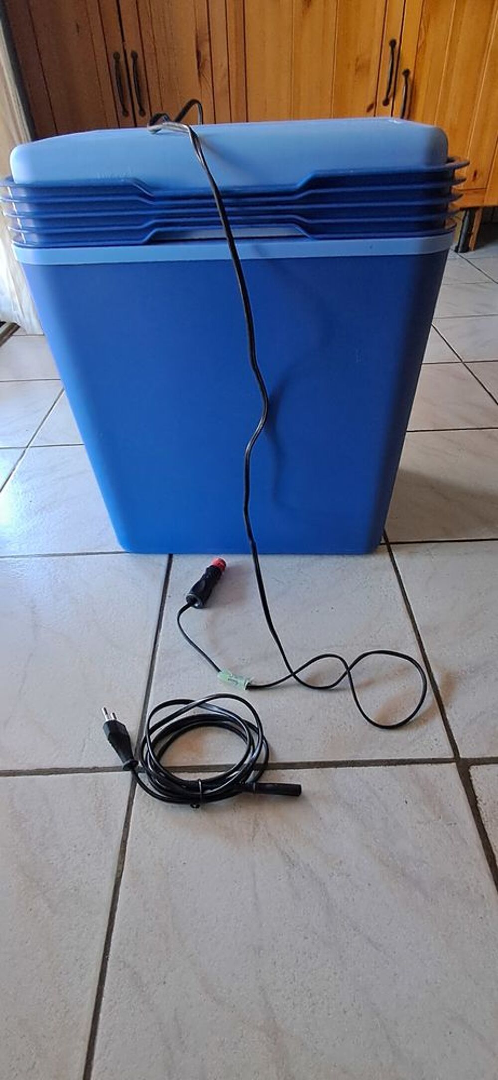 Glaci&egrave;re thermo&eacute;lectrique 24L Electroménager
