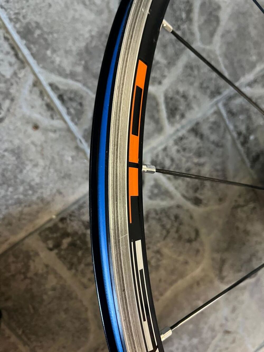 Shimano RS10 10 Vitesses Roues V&eacute;lo De Course Vélos