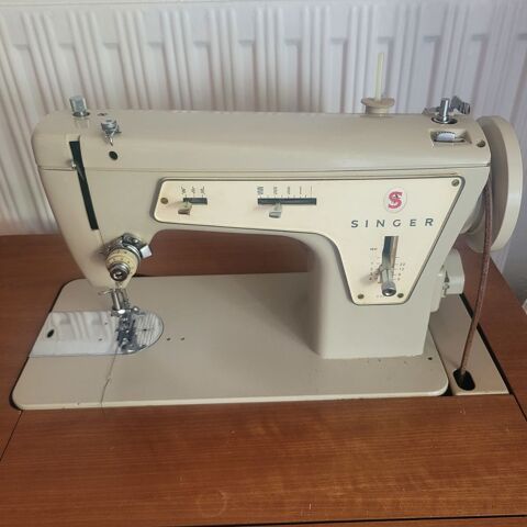 machine � coudre ancienne 250 Cannes La Bocca (06)