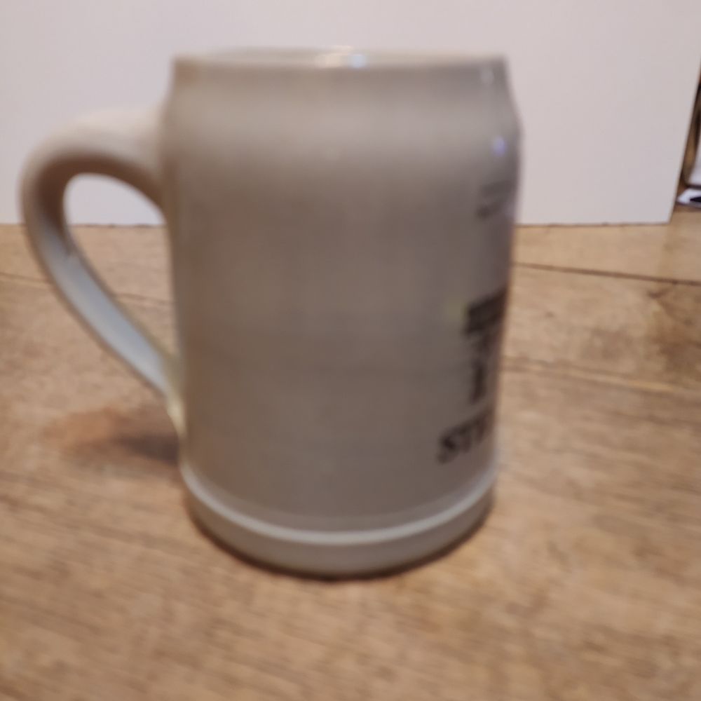 Chope Stella Artois 50 cl en Gr&egrave;s Tr&egrave;s bon &Eacute;tat. 